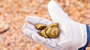 Gold mining extraction